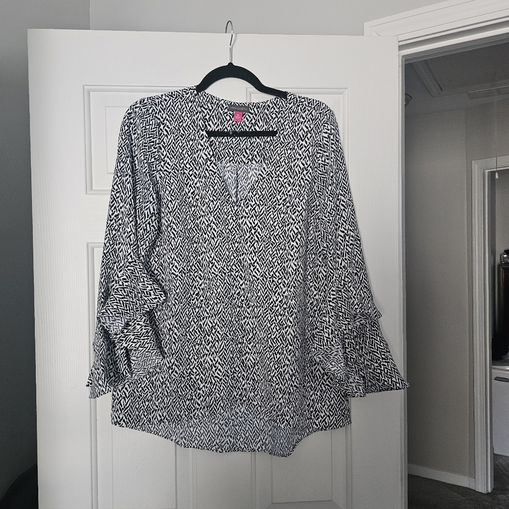 Vinve Camuto Black and White Women's Blouse Size M